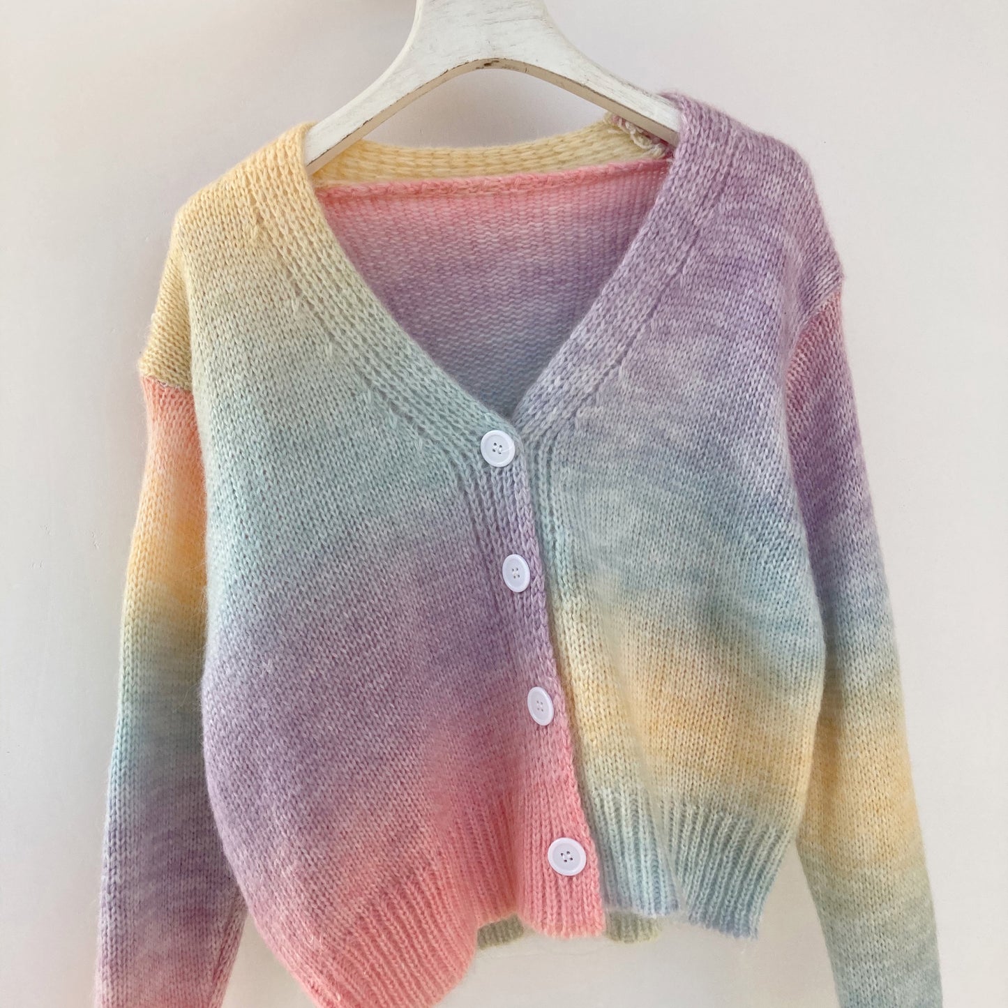 Gradient V-neck Sweater Sweater Long-sleeved Cardigan Jacket