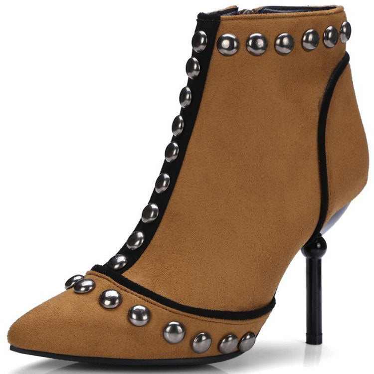 Studded high heel booties pointed Brown