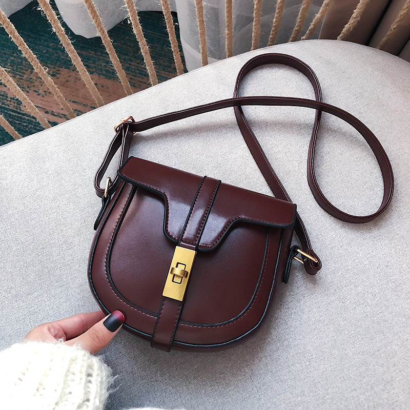 Shoulder bag Western style saddle bag Wine red