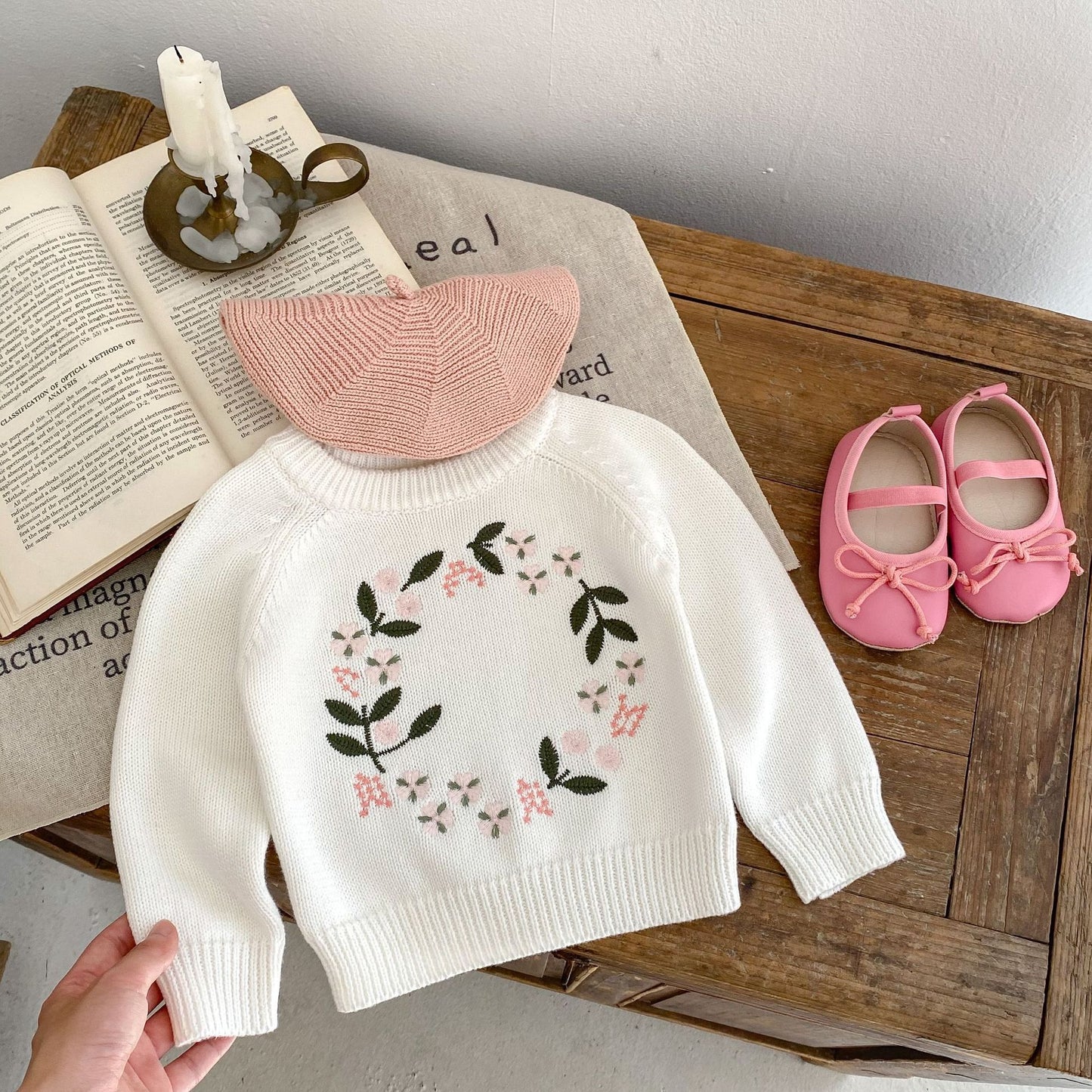 Girl's Knitted Shirt Flower Embroidered Pullover Top