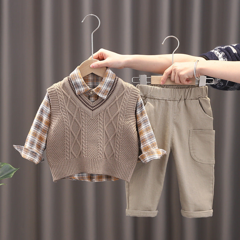 Fashion Personality Boy Sweater Vest Three-piece Set Khaki