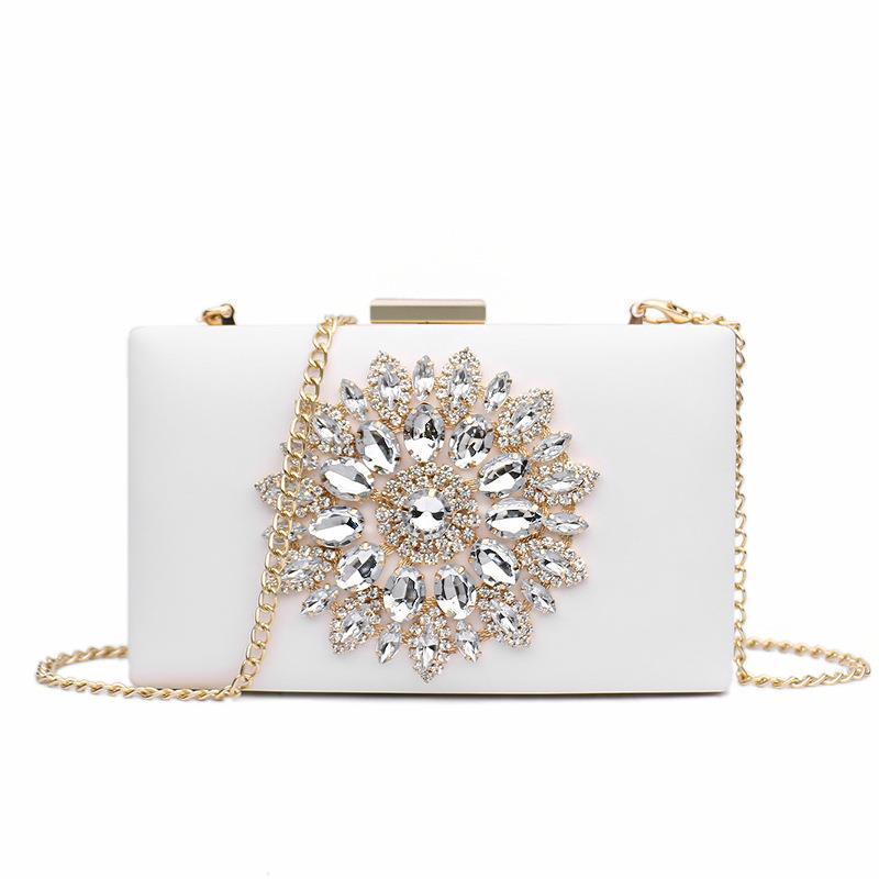 Chain bag with one shoulder slung bag White