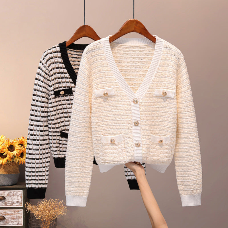 Knitted cardigan sweater