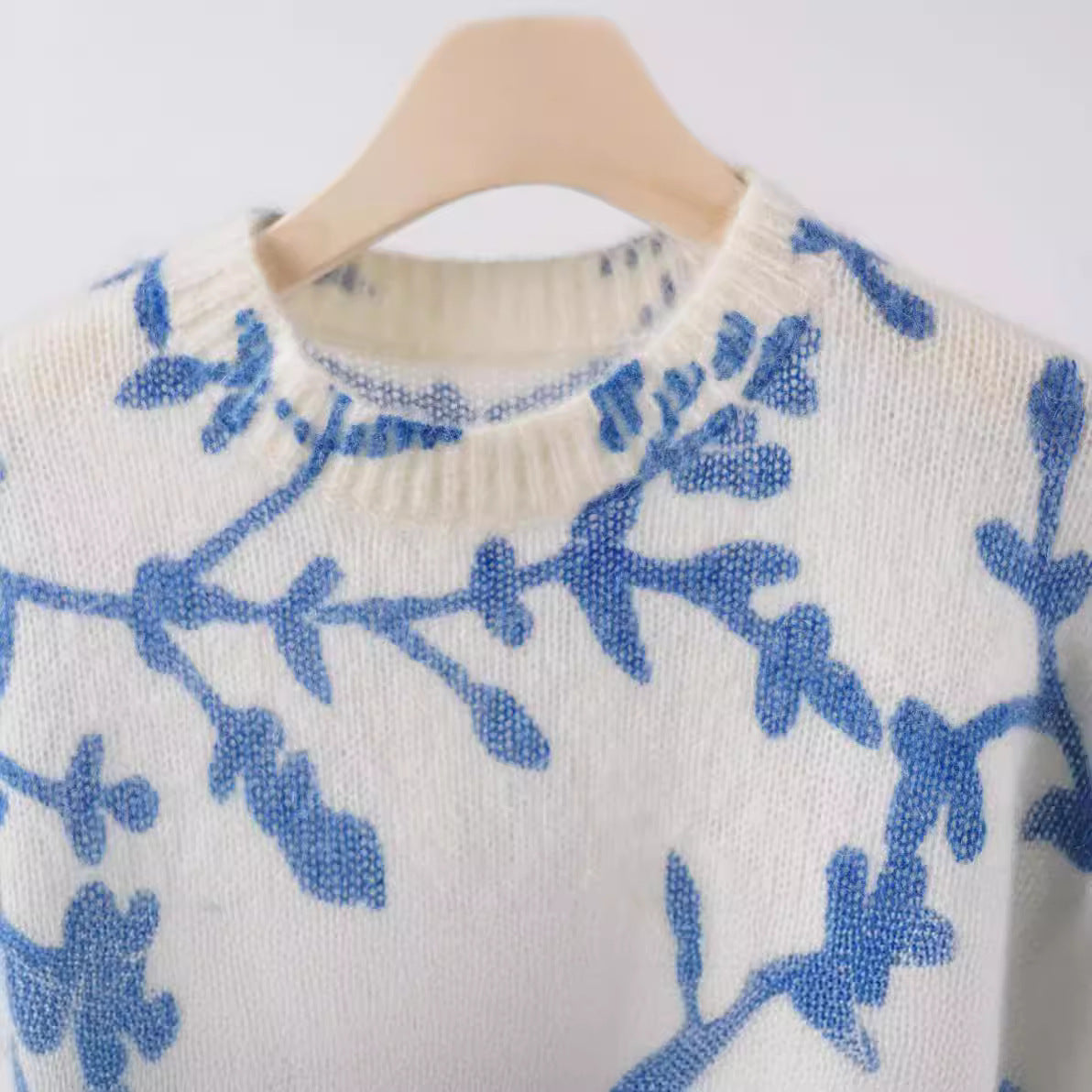 Mohair Printed Pullover Elegant Flower Porcelain Style