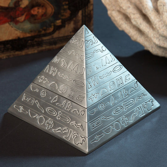 Classic Vintage Egyptian Metal Carved Pyramid Ashtray With Lid Home Decoration Gift Silver 12.9x12.9x11.2