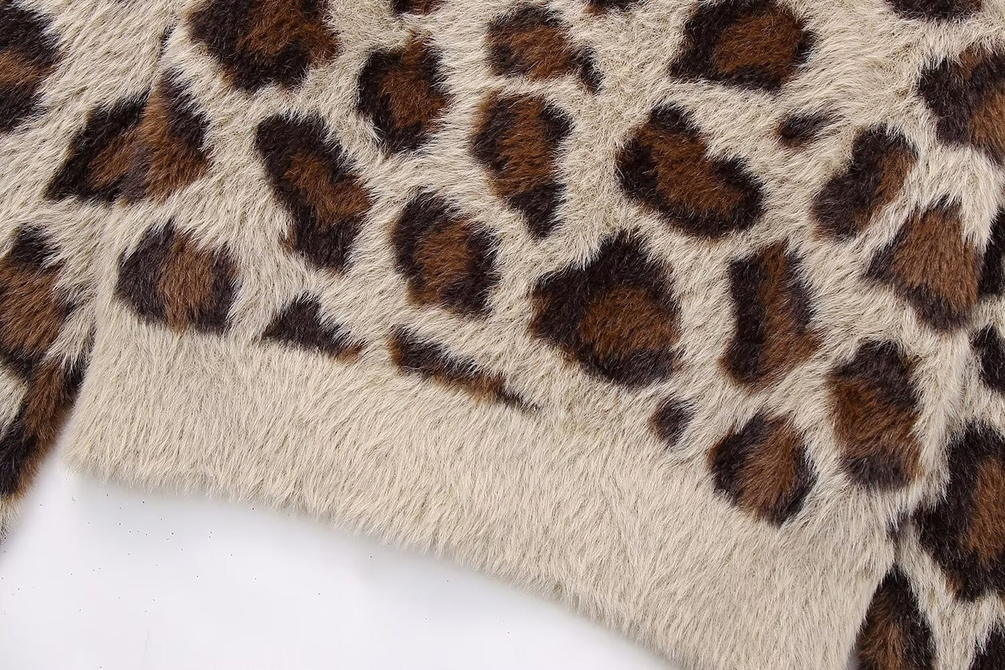 Hong Kong Style Vintage Leopard Print Sweater Coat